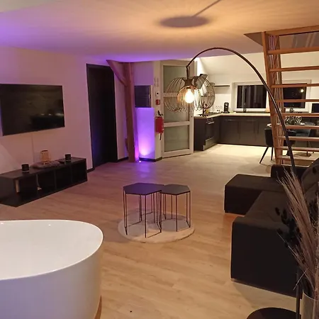 Loft Noir Apartment Trois-Ponts Exterior photo